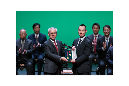 Melco’s “House Of Dancing Water” Team Is Honored With Medal Of Merit – Tourism By Macao Government For Tourism Contributions